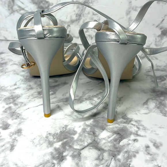 Strappy Heel Silver - Picture 5 of 7